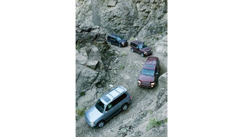2004 Range Rover vs. Lexus LX 470 vs. Lincoln Navigator vs. Infiniti QX56 Comparison Test