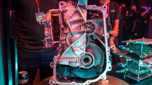 Tesla, Tesla Cybercab First Look: No Steering Wheel! No Brake Pedal! No Problem?