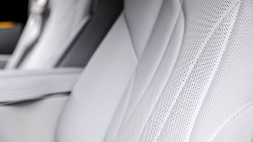 XPeng X9 First Drive: Can It Beat the Mercedes-Benz VLE?
