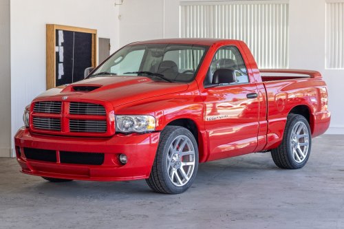 2004 Dodge Ram SRT-10 on BaT Beats the Ram Rumble Bees in Two Ways