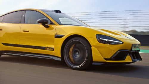 Just Wow: Driving the 2027 Xiaomi SU7 Ultra With Glorious Power, Bargain Price