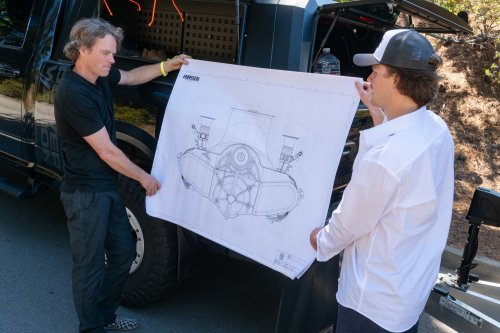 Rünge Cars's Flat-8 Engine Project Spans Across Generations