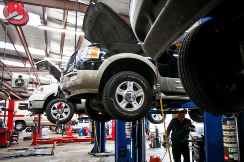 Ford CEO Jim Farley Clarifies Position on Right to Repair Rules After Trump Comments