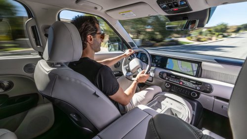 2027 Kia Telluride Hybrid vs. 2026 Hyundai Palisade Hybrid Comparison: Same DNA, Different Personalities