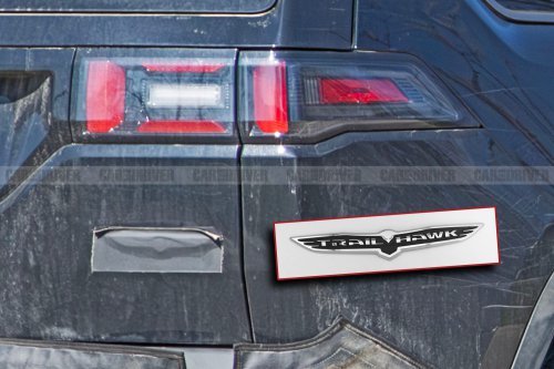 New Jeep Cherokee Trailhawk Spied Testing with All-Terrain Tires