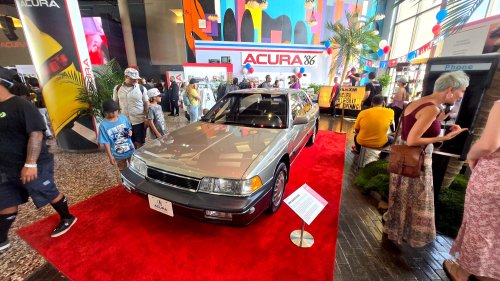 Acura, Acura Recreated an Awesome '80s Dealership for Its 40th Birthday