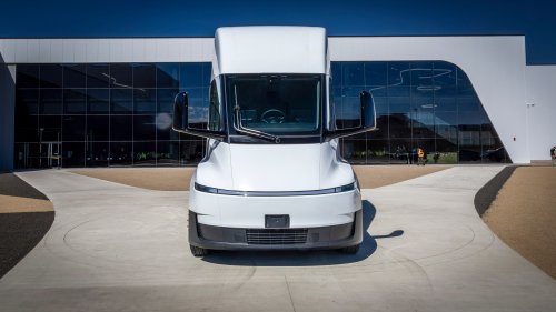 HMD Trucking Built a 700-Truck Diesel Fleet. Now It’s Buying 50 Tesla Semi Trucks.