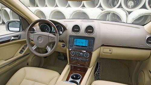 2007 Cadillac Escalade vs Mercedes-Benz GL450 vs Land Rover LR3 Comparison