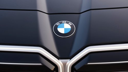 This Is the 2027 BMW 7 Series: Even More Screens, New Tech, and the Same Presence