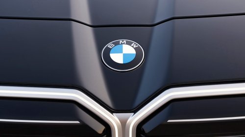 This Is the 2027 BMW 7 Series: Even More Screens, New Tech, and the Same Presence