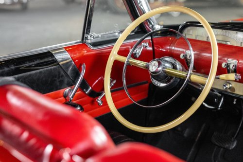 Lincoln, Lincoln That Raced the Carrera Panamericana Is up for Auction