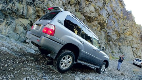 2004 Range Rover vs. Lexus LX 470 vs. Lincoln Navigator vs. Infiniti QX56 Comparison Test