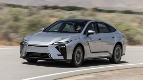 2026 Lexus ES 350h AWD Hybrid First Test: What’s the Big Rush?
