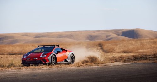 Lamborghini Isn't Following in Ferrari's Manual Transmission Path, Exec Says
