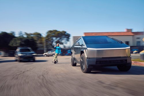 Tesla Raises the Base Price of the Cybertruck by $5000