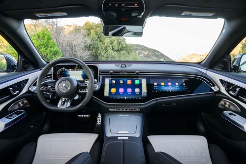 Mercedes-Benz, Mercedes-Benz Recalls 144K Cars Because of Instrument Panel Failure