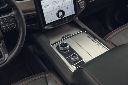 Ford, Ford Expedition, Ford Recalls a Half-Million Expedition SUVs over Sharp Center Consoles