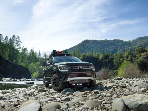 Ford, Ford Recalls 422,000 Pickup Trucks, SUVs for Windshield Wipers That Could Break Off