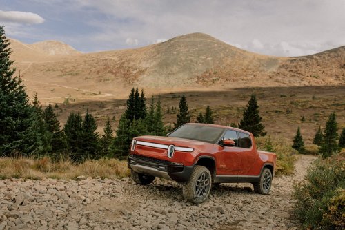 Rivian, 114,000 Rivian R1T, R1S Models Under Federal Probe for Suspension Issue