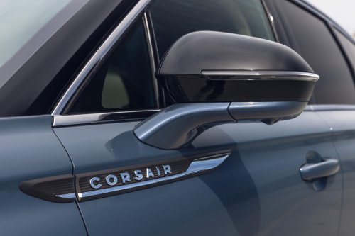 Lincoln, 2027 Lincoln Corsair Will Be Hybrid Only and Built in China