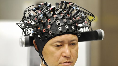 Dreame Nebula Next 01 Debut: Experts Predict AI Future of Cars, Robots, and Society