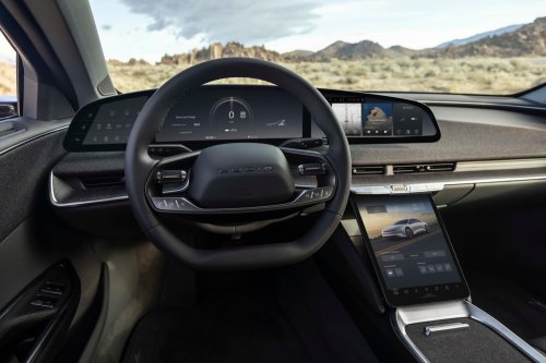 Lucid, Lucid Air’s Infotainment Update Costs Either $0 or $950, Depending on the Model Year