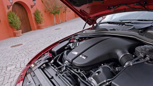 2007 BMW M6 First Drive Review: V-10 Power Meets Lighter Coupe Dynamics