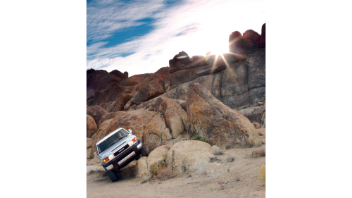 2006 Toyota FJ Cruiser First Test Review: Retro Looks, Real Off-Road Capability