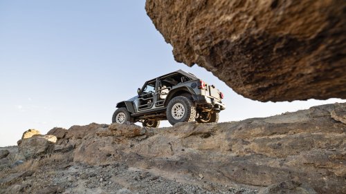 2026 Jeep Wrangler 392 Commando First Test: A Riotous, Supercharged Salute to the Troops