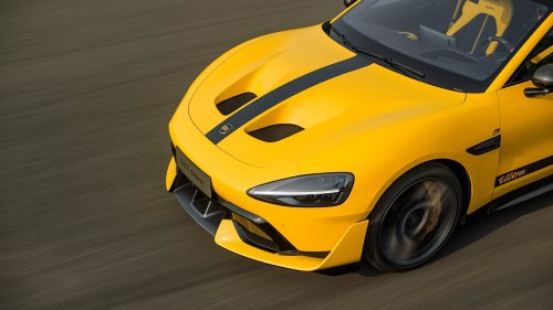 Just Wow: Driving the 2027 Xiaomi SU7 Ultra With Glorious Power, Bargain Price