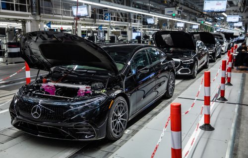 Mercedes-Benz, Mercedes-Benz Could Face U.S. Sales Ban over Chinese Ownership Stake: Report