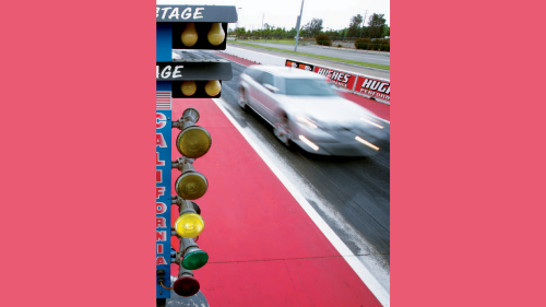 2006 Dodge Magnum SRT8 vs Mercedes E55 AMG: Surprising Performance Test Results