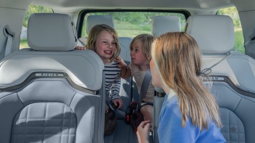 2027 Rivian R1S and R1T Get Simpler Trims and a Big Seating Upgrade
