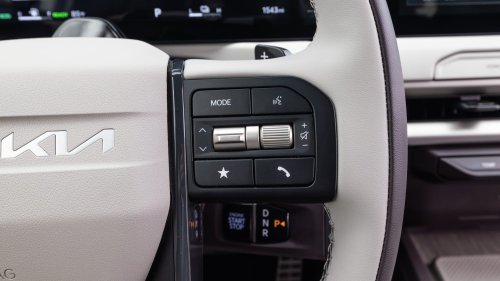 2027 Kia Telluride Hybrid First Test: Quicker, Heavier, and Slightly Confused