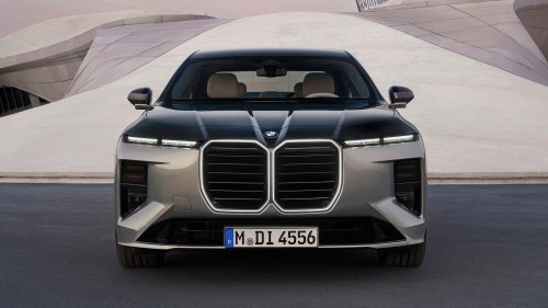 This Is the 2027 BMW 7 Series: Even More Screens, New Tech, and the Same Presence