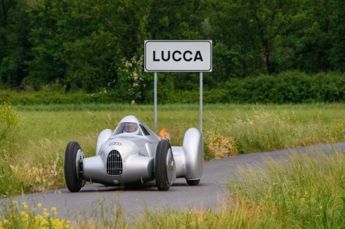 Audi Recreates Bonkers 1935 V-16-Powered Speed-Record Machine