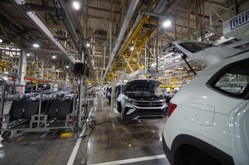 VW Plans to Launch U.S-Made Pickup Truck in America by 2030: Report