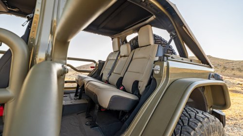 2026 Jeep Wrangler 392 Commando First Test: A Riotous, Supercharged Salute to the Troops