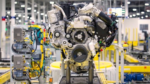 GM Supersizes the 2027 Duramax, Snatching Ford’s Diesel Bragging Rights