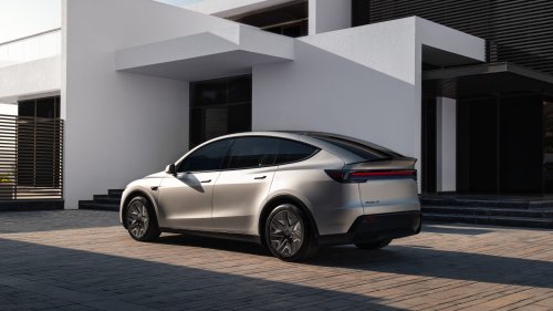 2027 Tesla Model Y L First Look: The Model X Replacement