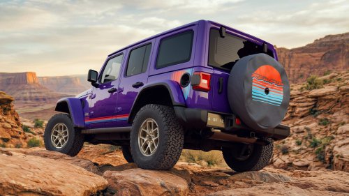 The 2026 Jeep Rewind Editions Turn the Wrangler and Gladiator Into Retro Throwbacks