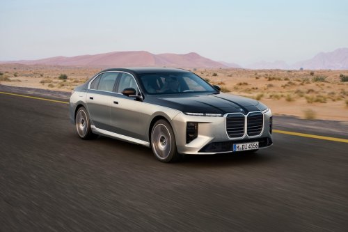 2027 BMW 7-Series: Big Bimmer Borrows from the Neue Klasse