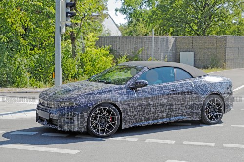 BMW, BMW i4, BMW i4 Convertible Spotted with Soft Top and Neue Klasse Styling