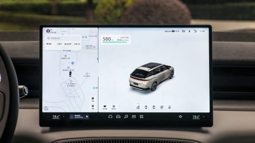 XPeng X9 First Drive: Can It Beat the Mercedes-Benz VLE?