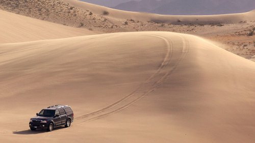 Range Rover, Rover, Lexus, Lexus LX, Lincoln, Infiniti, 2004 Range Rover vs. Lexus LX 470 vs. Lincoln Navigator vs. Infiniti QX56 Comparison Test