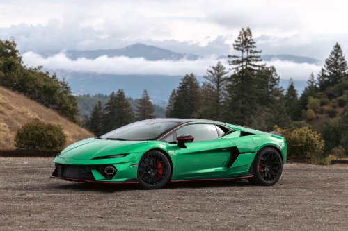 Lamborghini, Ferrari, Lamborghini Isn't Following in Ferrari's Manual Transmission Path, Exec Says