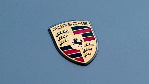 2005 Porsche 911 Carrera S vs. 2005 Chevy Corvette C6 Comparison Test