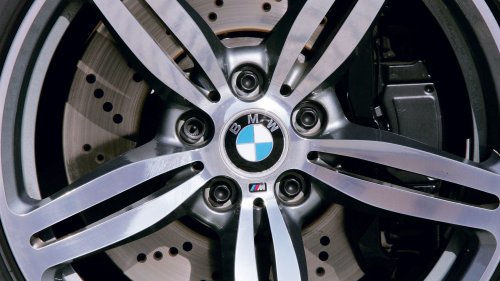 2007 BMW M6 First Drive Review: V-10 Power Meets Lighter Coupe Dynamics