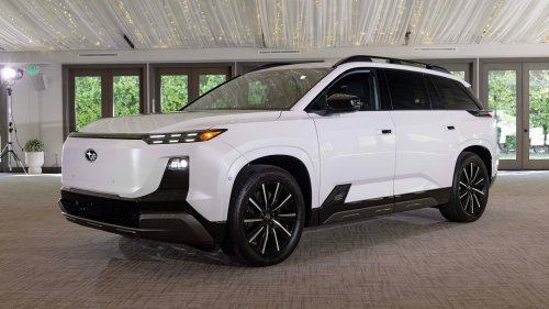 Check Out the 2027 Subaru Getaway’s Interior: Some Toyota Bits, but That’s Not Bad News