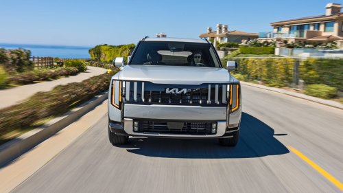 2027 Kia Telluride Hybrid First Test: Quicker, Heavier, and Slightly Confused